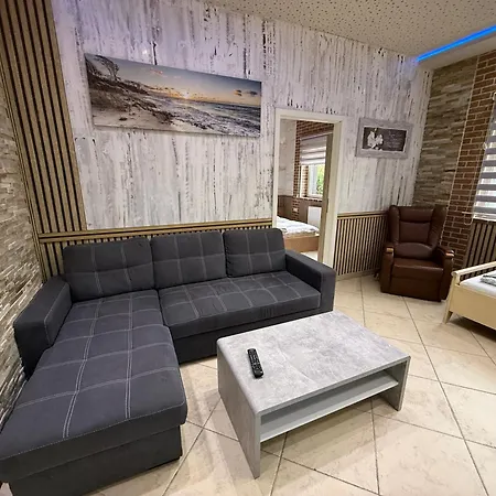 Bei Oberndorf - *